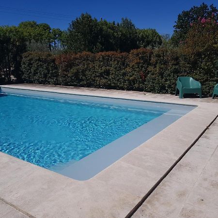 Appartement 2 Pers Avec Acces Piscine Saint-Rémy-de-Provence Екстериор снимка